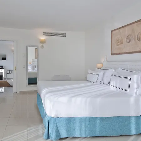 Melia Banús
